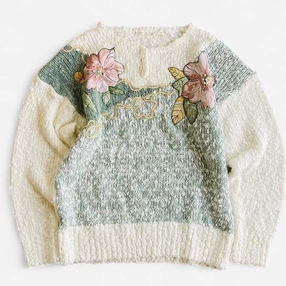Needles & Yarn Sweaters - Vintage Needles and Yarn Cream Tone with Green & Pink Floral Flowers Appliqués M